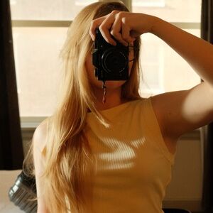 Meet your Posher, Anna